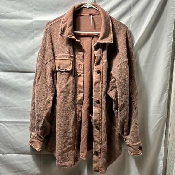 Free People Women’s Small Ruby Pink Fleece Oversized Shirt Jacket - Picture 1 of 5